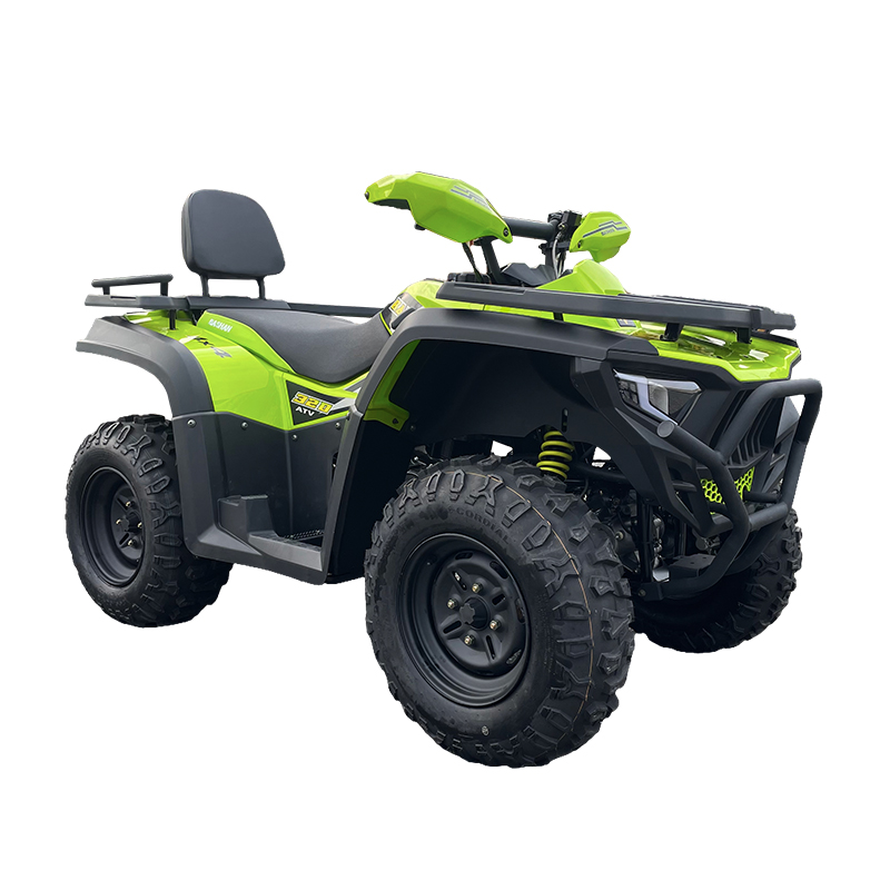 Montaña de enfriamiento de agua ATV a través del país